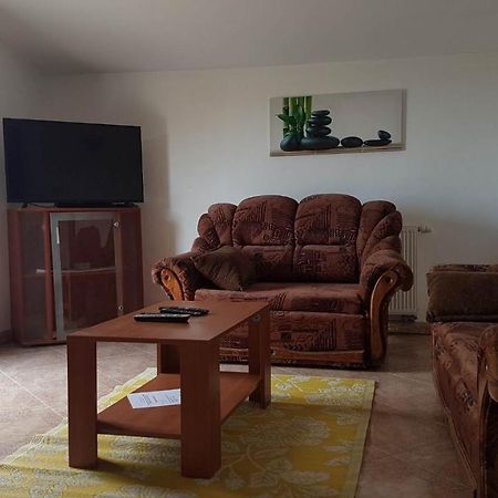 Apartments Nena 3* Liznjan Luaran gambar