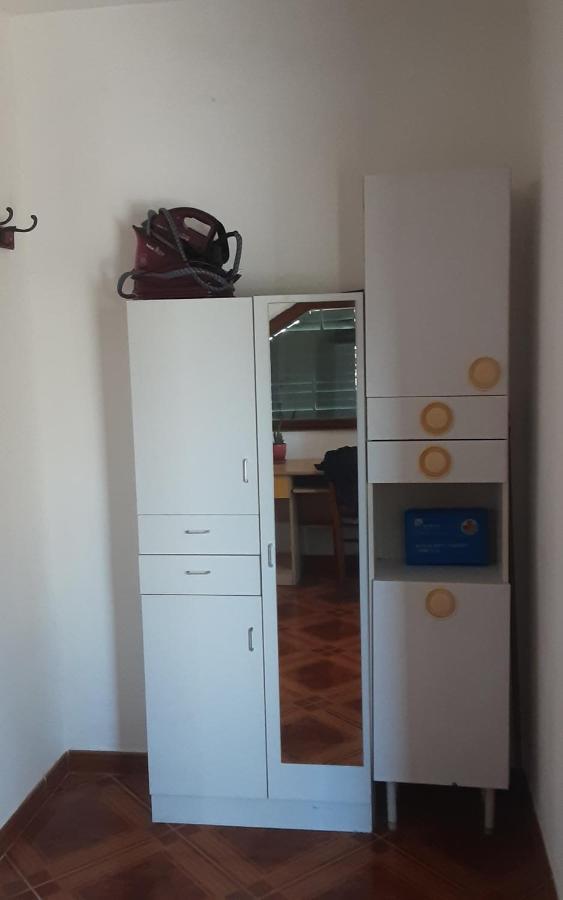 Apartments Nena 3* Liznjan Luaran gambar