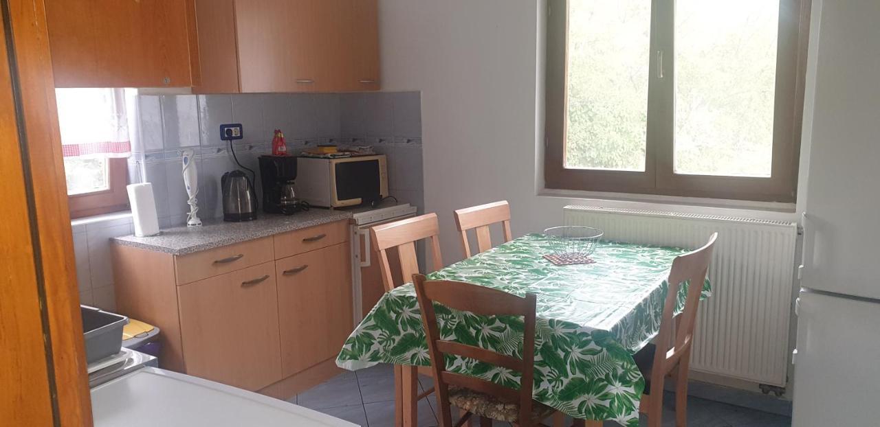 Apartments Nena 3* Liznjan Luaran gambar